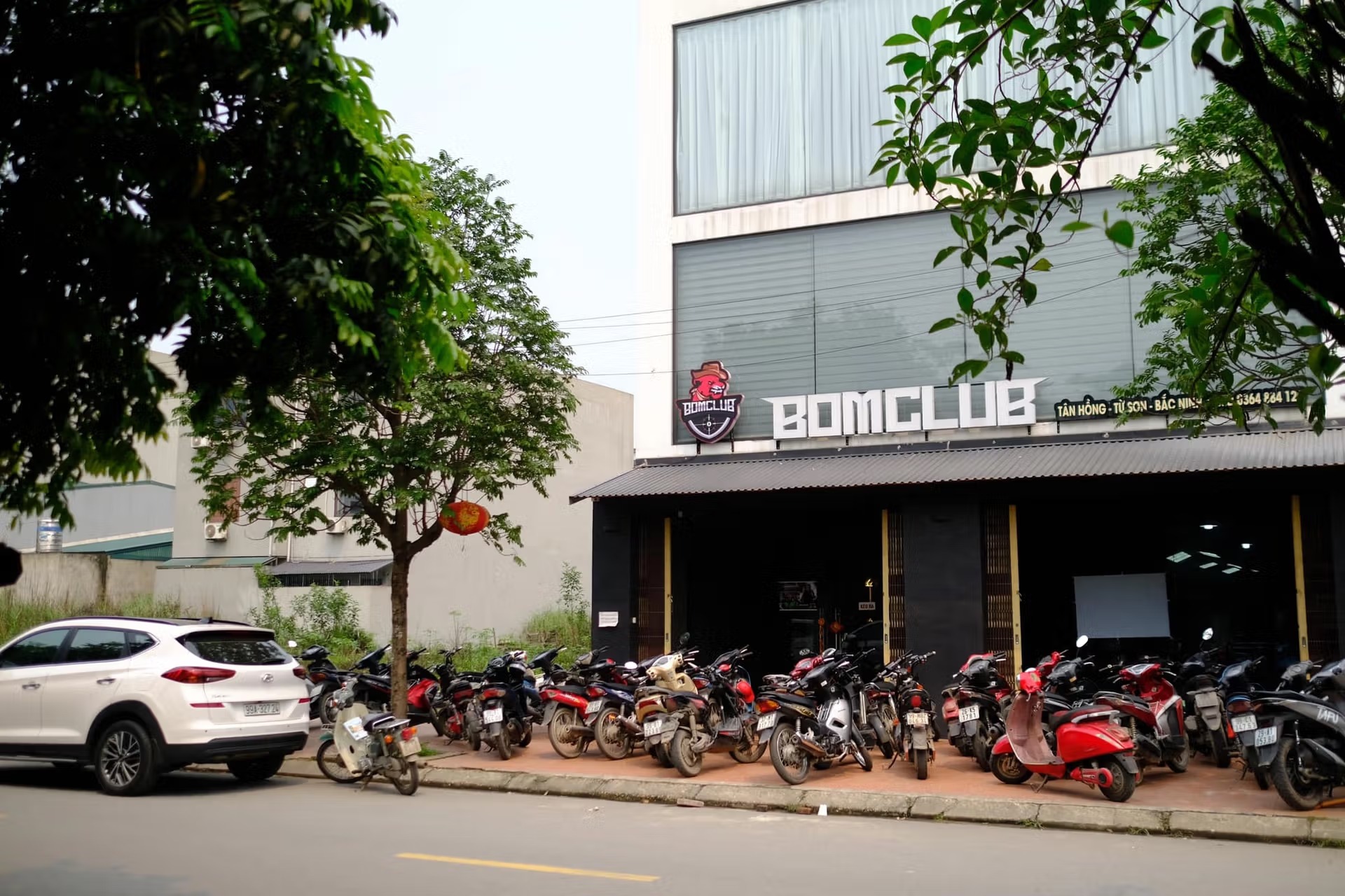 Bom Billiards Club