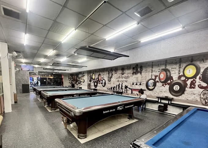 CLB Billiards NEW KING