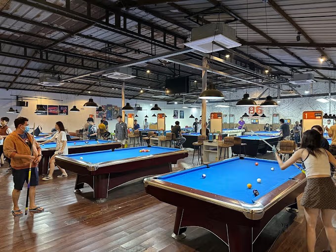 86 Billiards Club