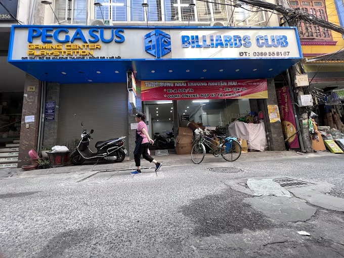 Pegasus: quán nét, billiards club, pes