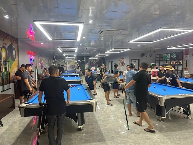 Space - X Billiards