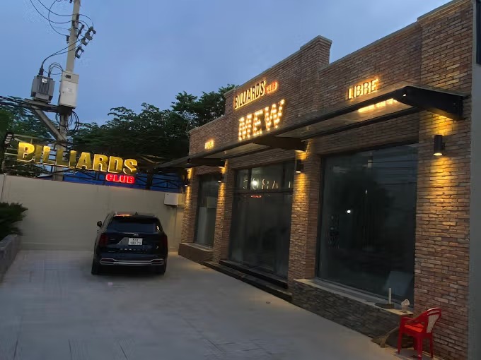 Mew Billiards Club
