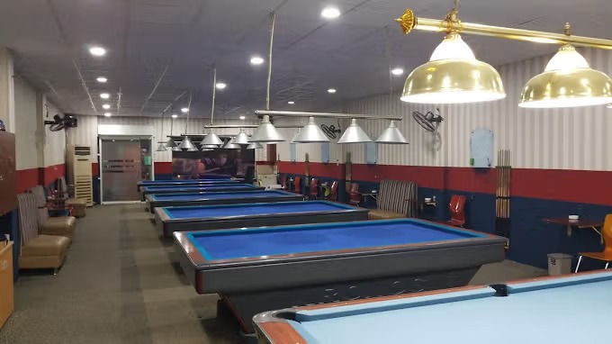 Billiards Club 111