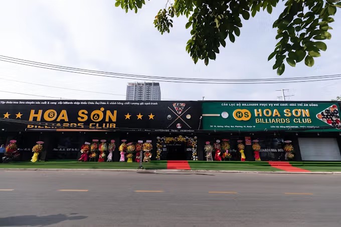Hoa Sơn Billiards Club
